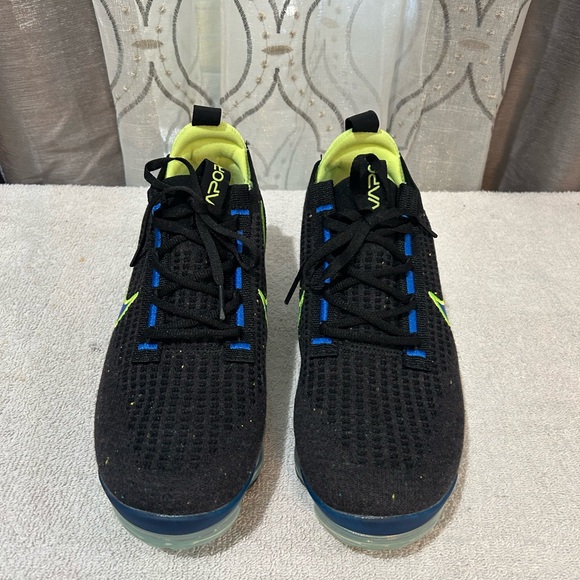 Nike Air VaporMax 2021 FK
Size 8 Obsidian/Lemon/Racer Blue/Black - Picture 1 of 7